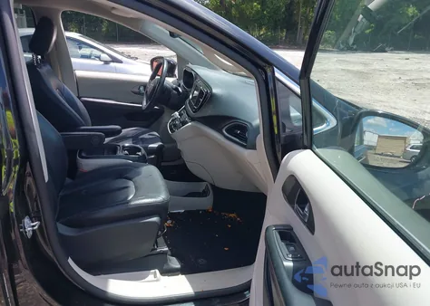 2020 Chrysler Pacifica Touring L z USA, uszkodzony, nr VIN 2C4RC1BG3LR106662